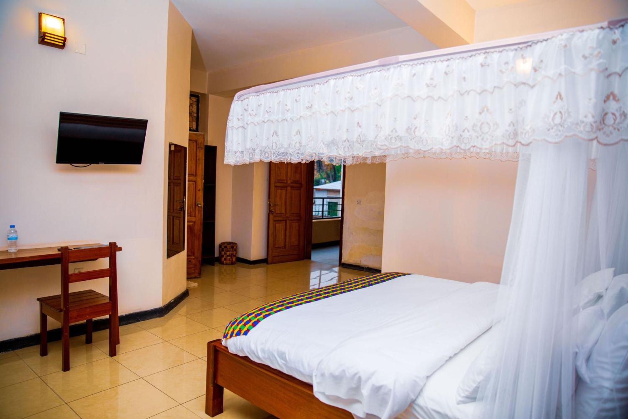 Kivu Hilltop View Resort Gisenyi Exterior photo
